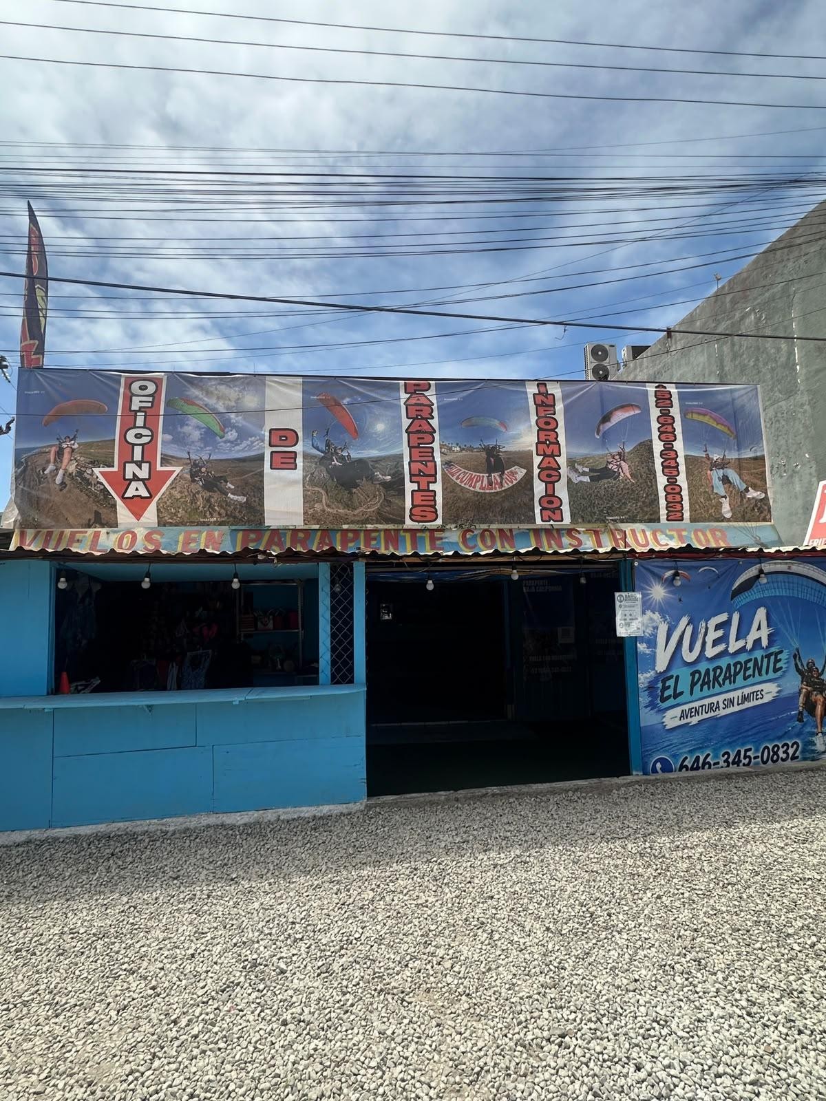 Fachada de la oficina de Parapente Baja California